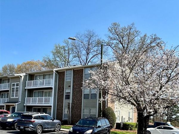 1649 Arlyn Circle, Unit K, Charlotte, NC 28213