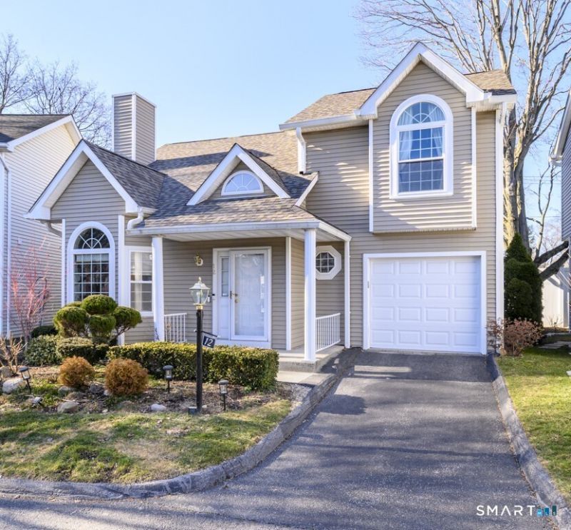 596 Glenbrook, Unit APT 12, Stamford, CT 06906 Main Photo