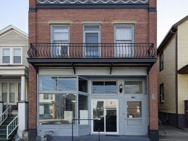 807 Fallowfield Ave, Charleroi, PA 15022