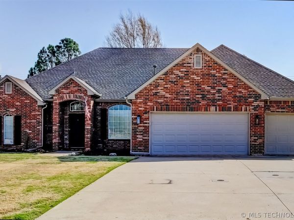 10505 S 217th East Avenue , Broken Arrow, OK 74014