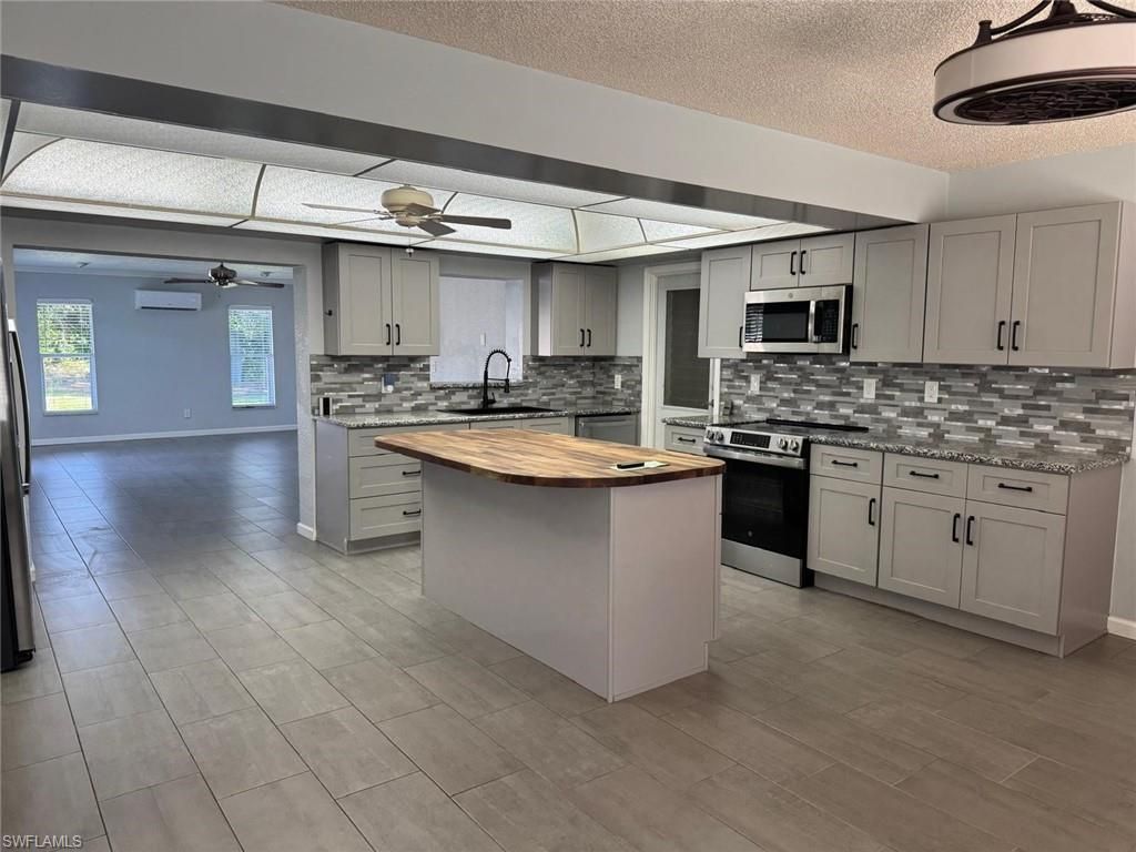 698 Muscogee Dr, North Fort Myers, FL 33903 Photo