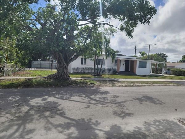 5410 SW 2nd , Miami, FL 33134