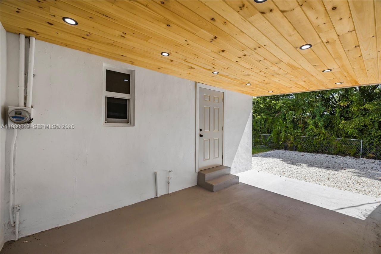 5410 SW 2nd, Miami, FL 33134 Photo