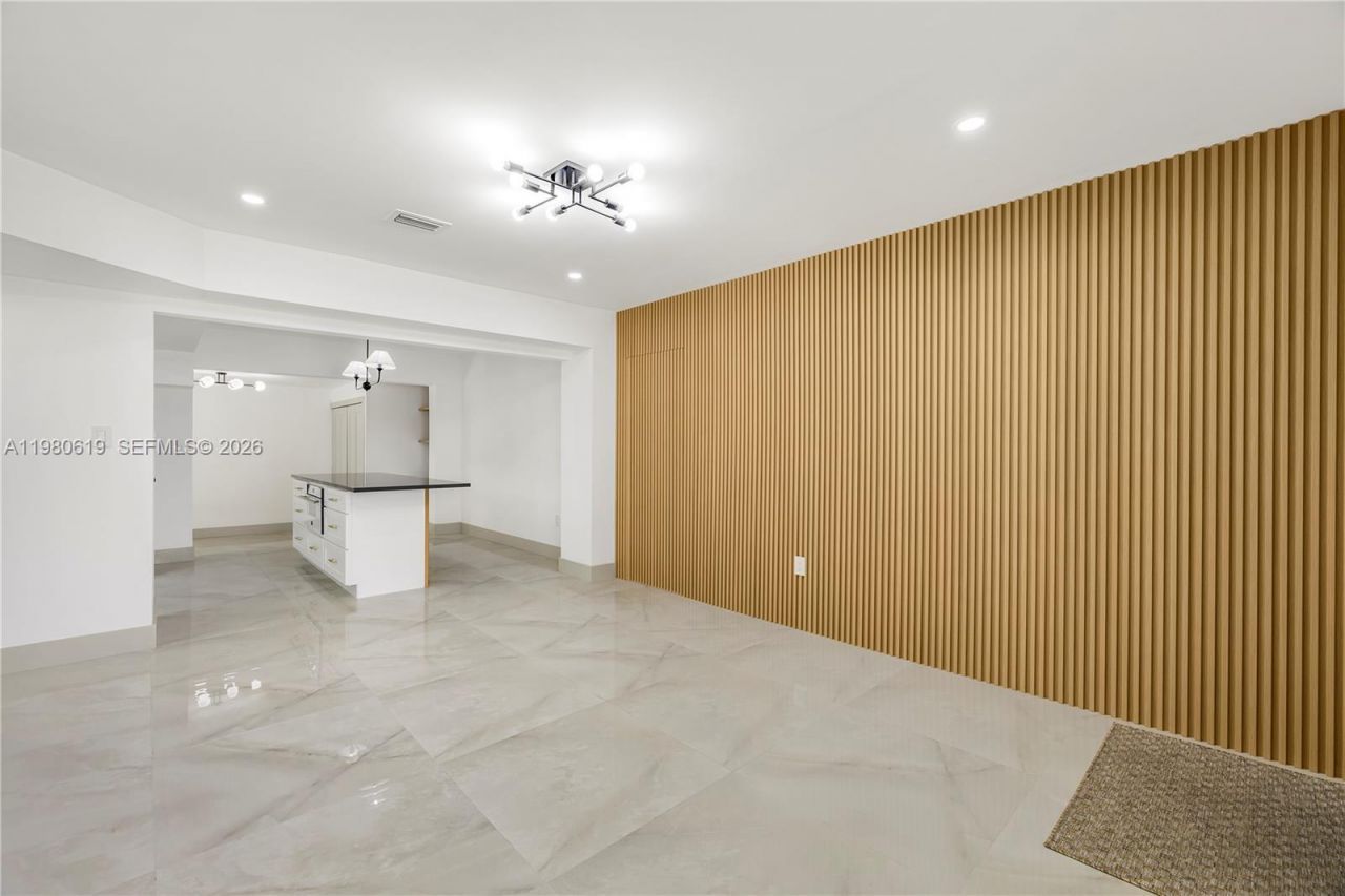 5410 SW 2nd, Miami, FL 33134 Photo