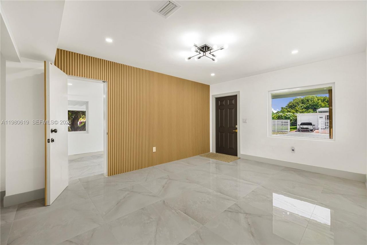 5410 SW 2nd, Miami, FL 33134 Photo