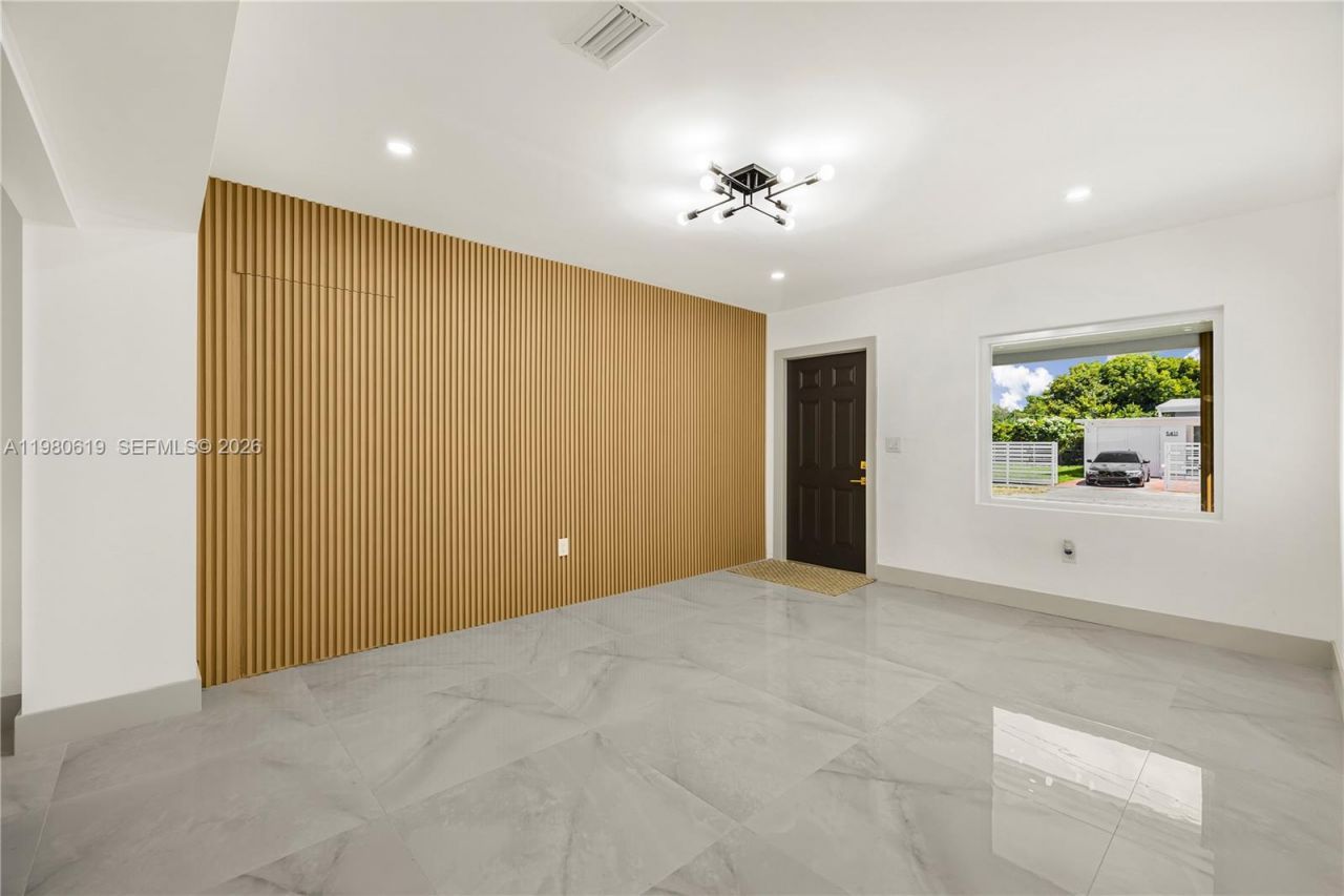 5410 SW 2nd, Miami, FL 33134 Photo