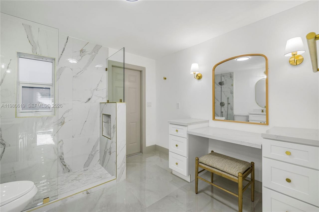 5410 SW 2nd, Miami, FL 33134 Photo