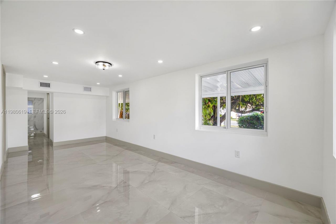 5410 SW 2nd, Miami, FL 33134 Photo