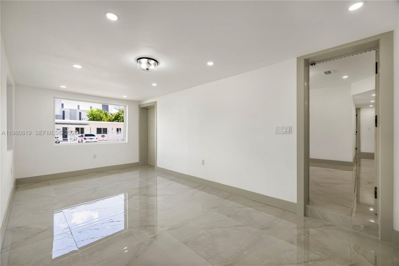 5410 SW 2nd, Miami, FL 33134 Photo