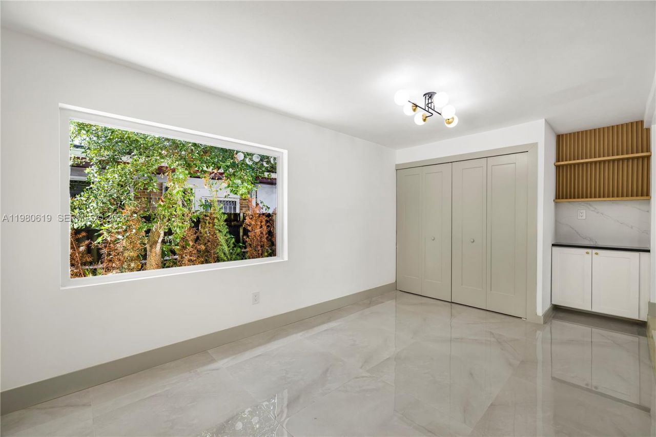 5410 SW 2nd, Miami, FL 33134 Photo