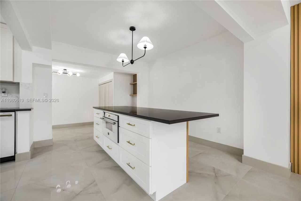 5410 SW 2nd, Miami, FL 33134 Photo