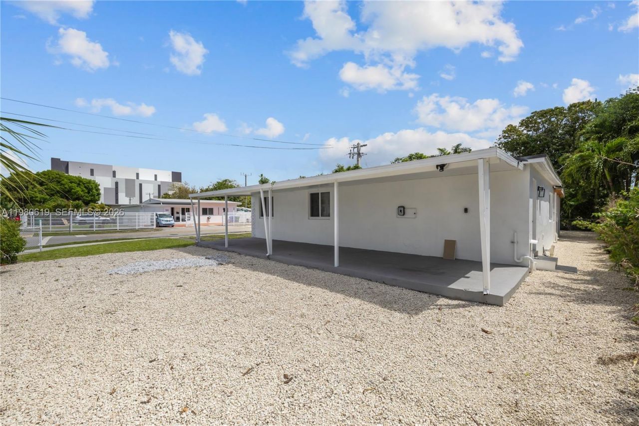 5410 SW 2nd, Miami, FL 33134 Photo