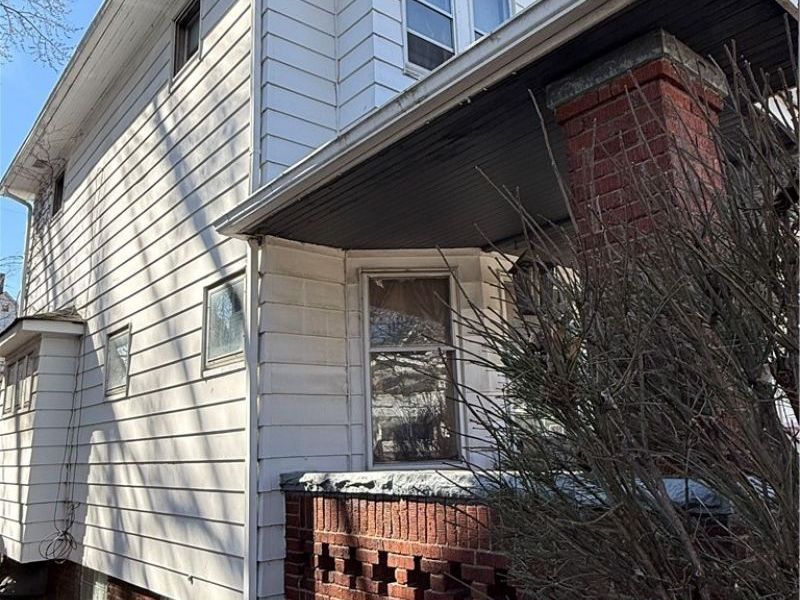 13816 Glenside Road, Cleveland, OH 44110 Photo 3