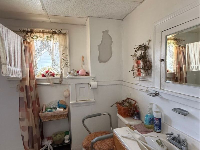 13816 Glenside Road, Cleveland, OH 44110 Photo 6