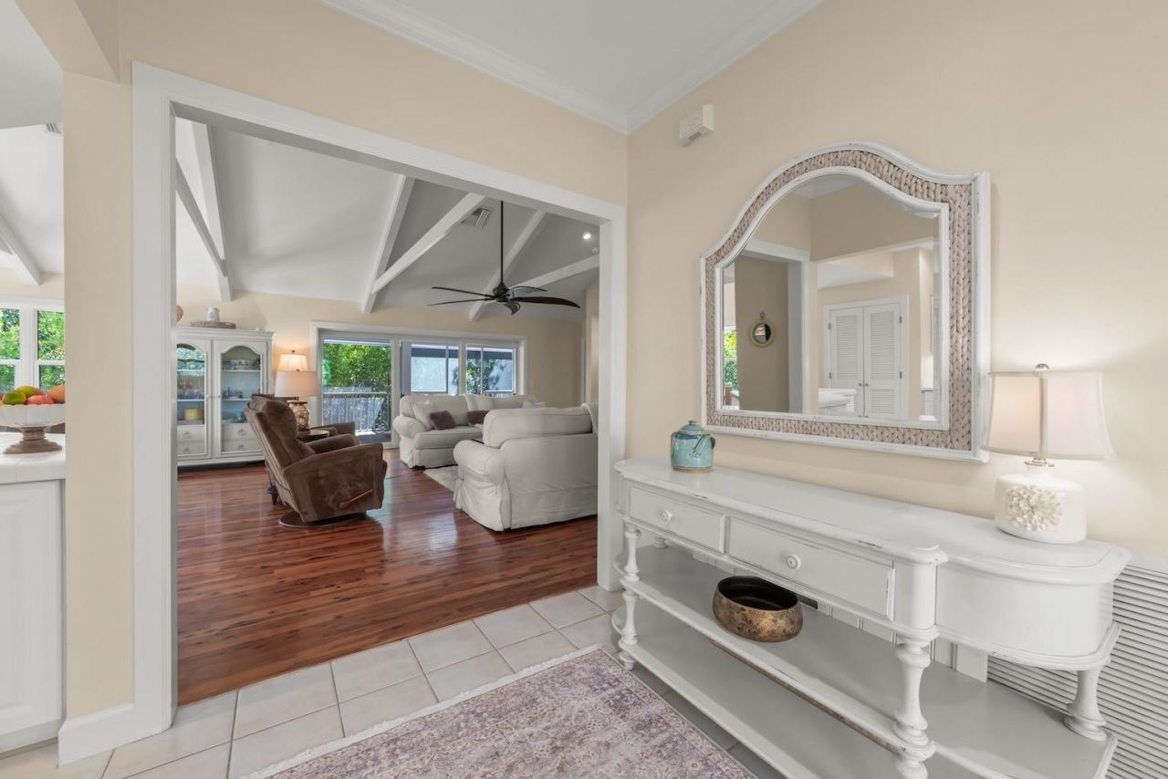 1089 Skiff Pl, Sanibel, FL 33957 Photo