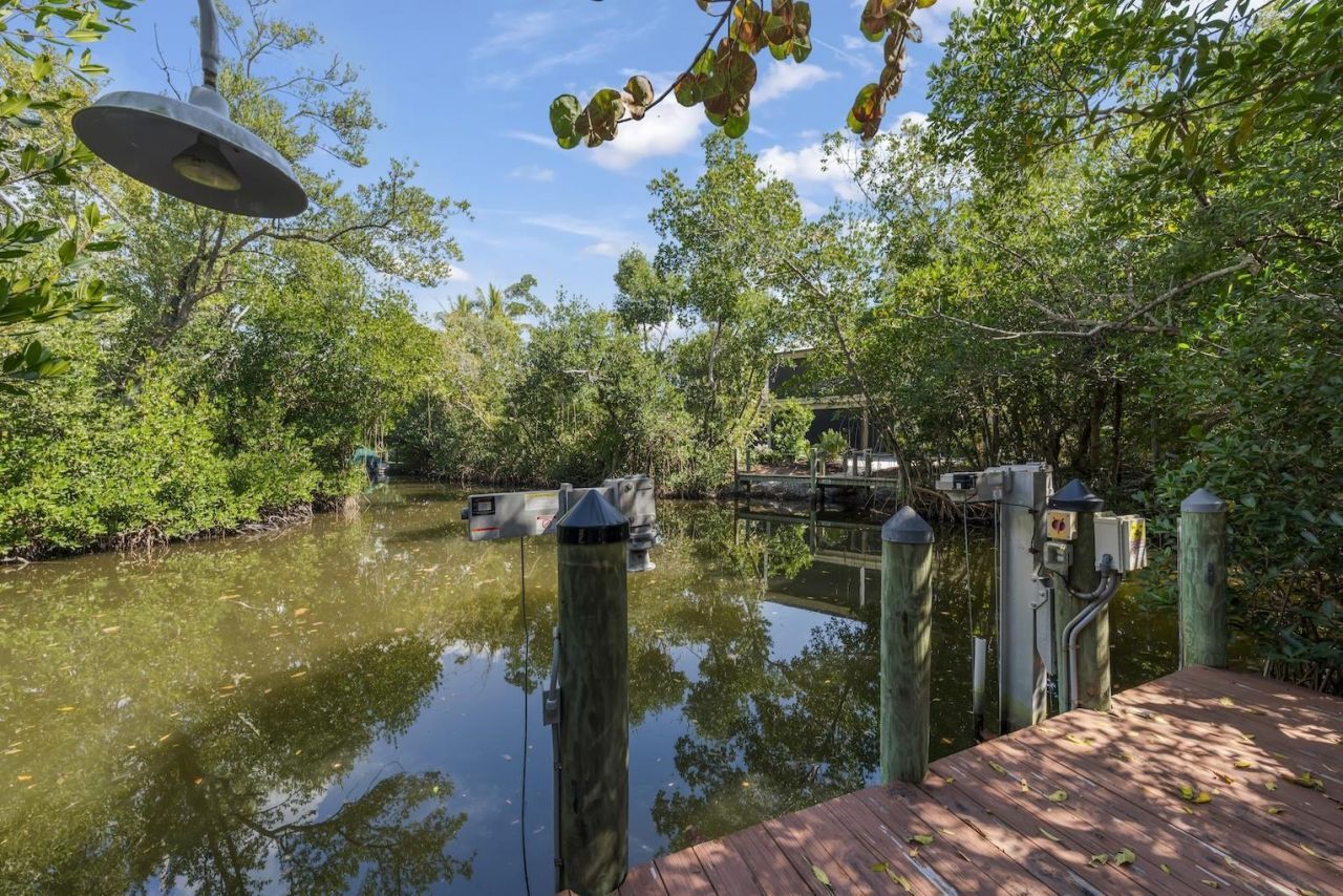 1089 Skiff Pl, Sanibel, FL 33957 Photo