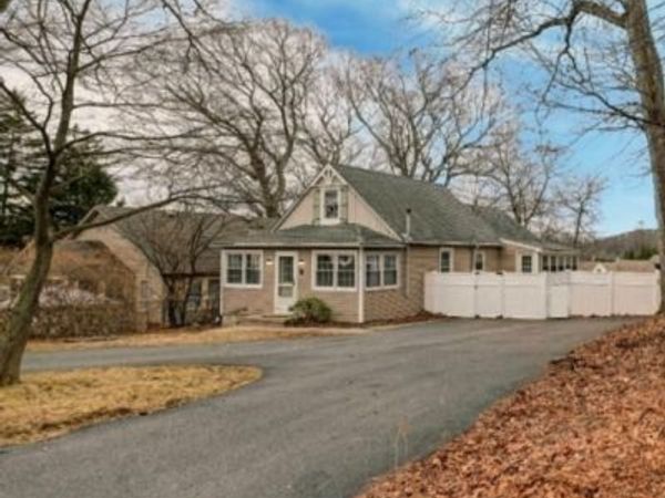 6 Woodlawn Ter, Randolph, NJ 07869
