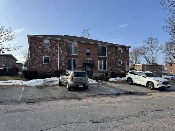 69 W Elm Ter, Unit 1, Brockton, MA 02301