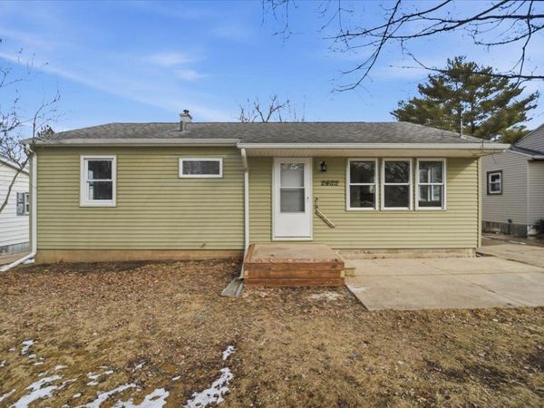 2622 Garden Avenue, Cedar Falls, IA 50613