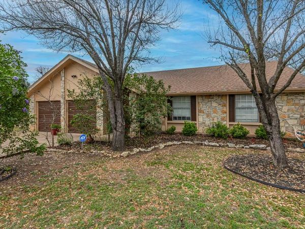 302 S Mount Rushmore DR, Cedar Park, TX 78613