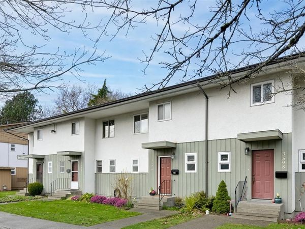3596 Tillicum Rd, Saanich, BC V8Z 4H4