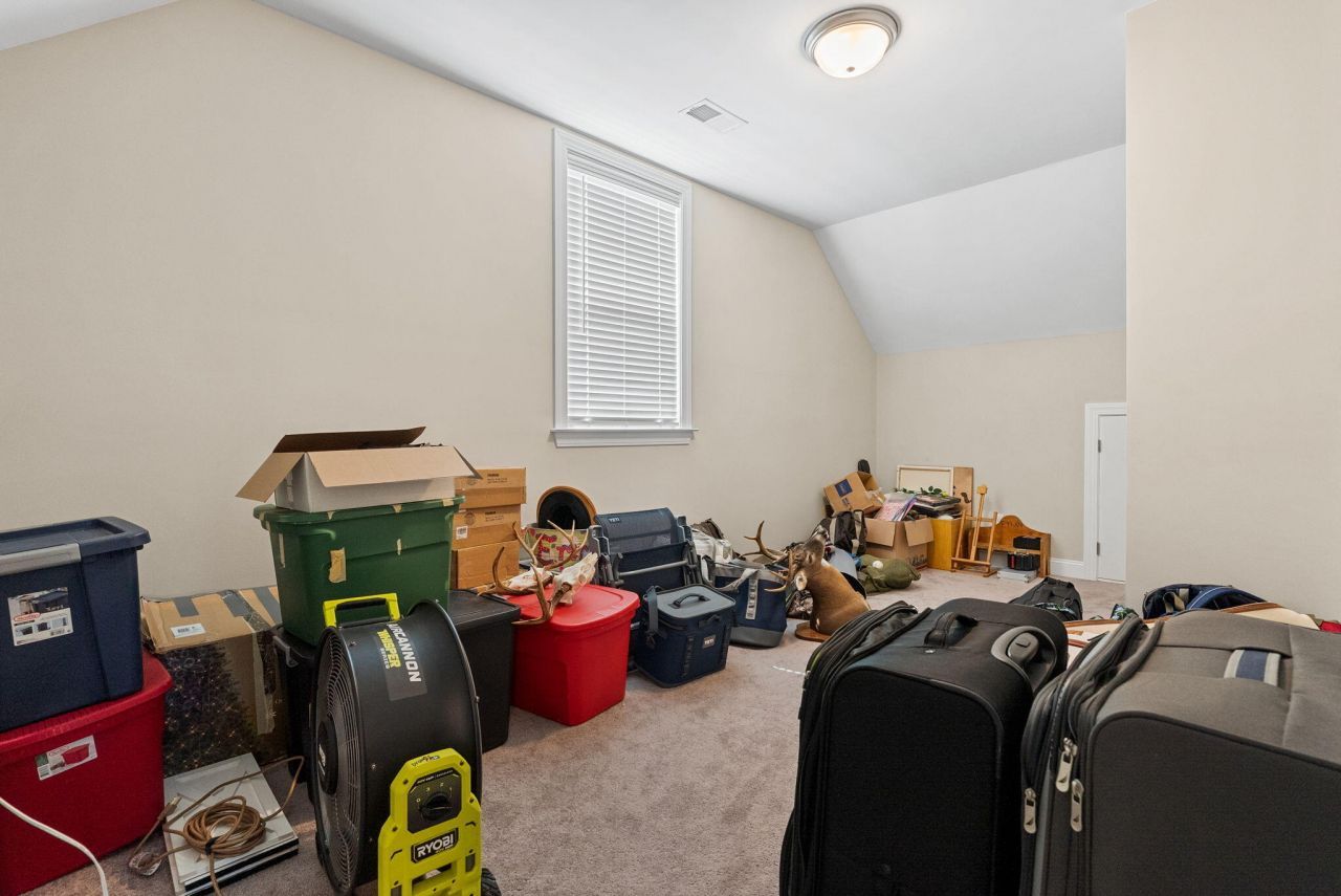 616 Black Pine Road Photo 24