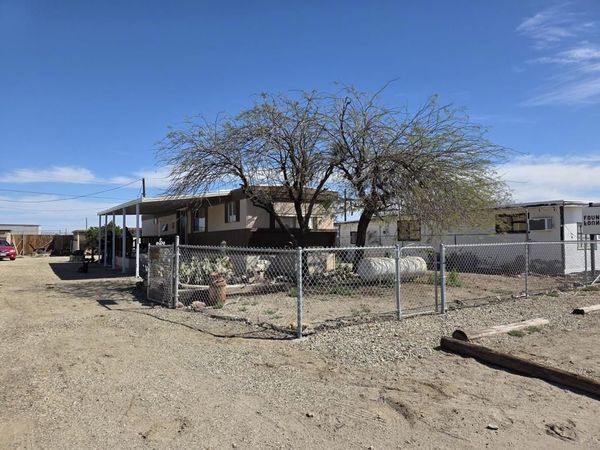 9554 Avenue E, Bombay Beach, CA 92257