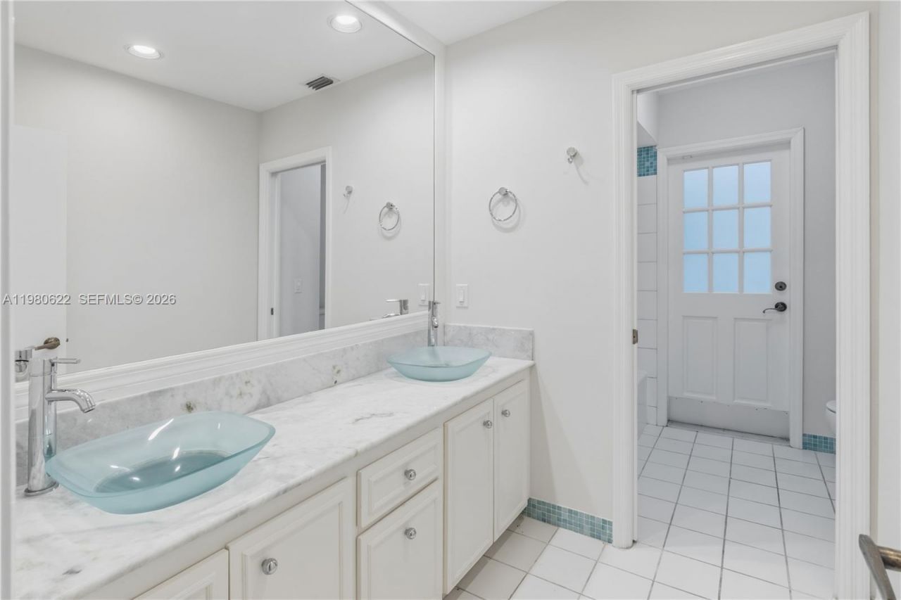 11028 SW 77th Ct Cir , Pinecrest, FL 33156 Photo