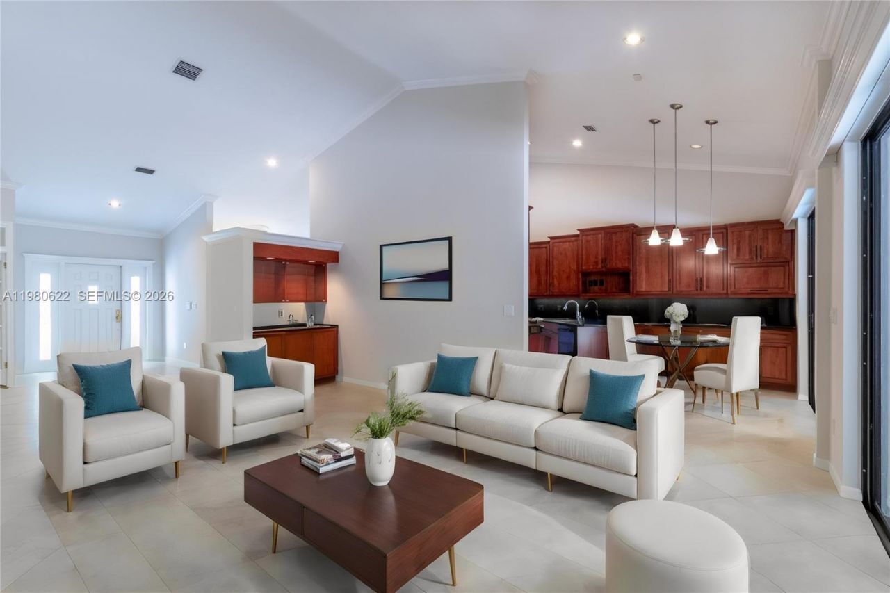 11028 SW 77th Ct Cir , Pinecrest, FL 33156 Photo