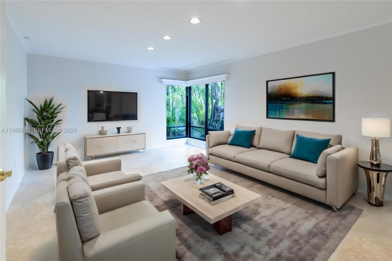 11028 SW 77th Ct Cir , Pinecrest, FL 33156 Photo