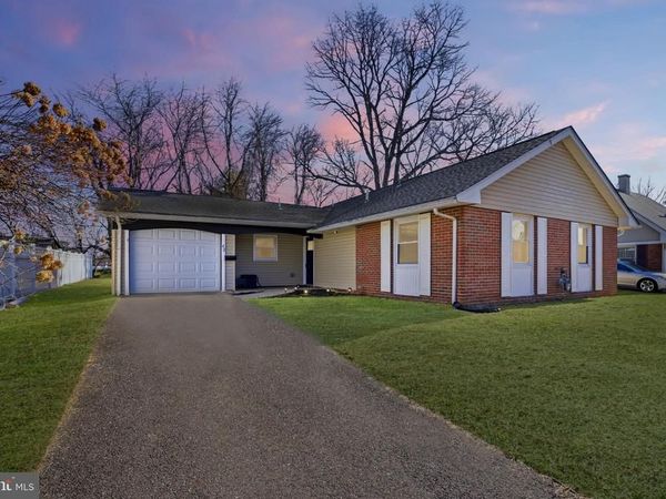 42 BUCKNELL LANE, WILLINGBORO, NJ 08046