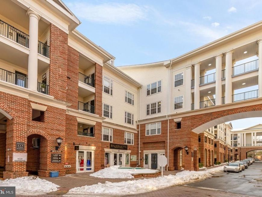 11 Arch Place, Unit 368, Gaithersburg, MD 20878 Main Photo