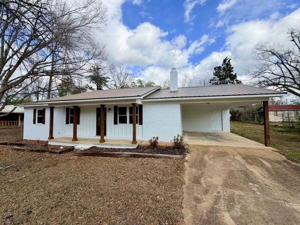 111 Walden Dr., Booneville, MS 38829