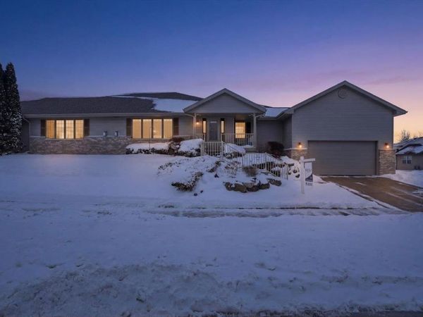 375 Alpine Parkway, Oregon, WI 53575