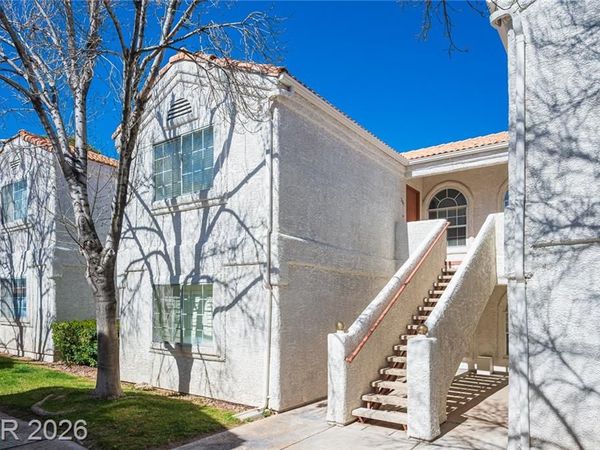 1800 Edmond Street, Unit 207, Las Vegas, NV 89146