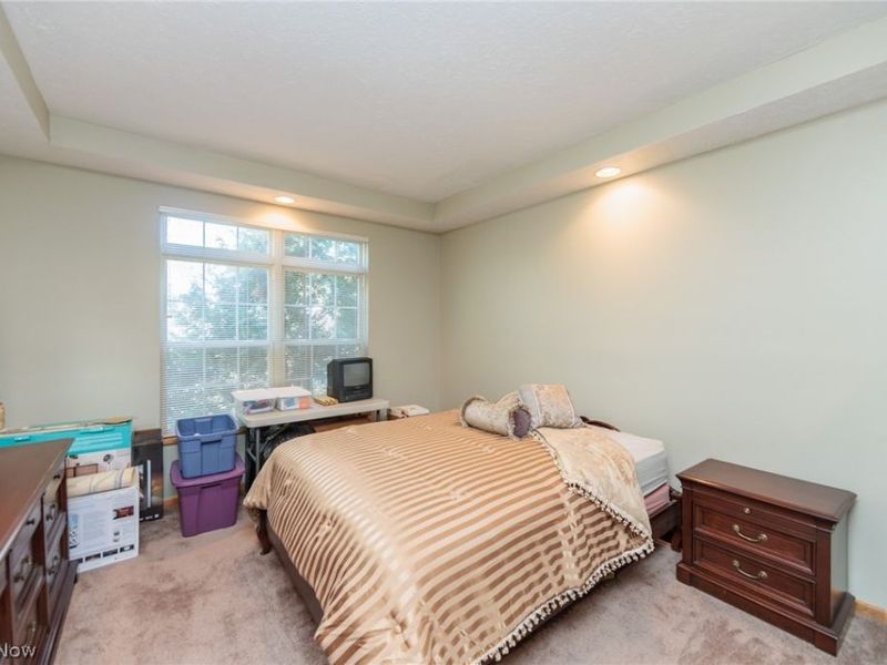 18608 Southporte Drive, Strongsville, OH 44136 Photo 17