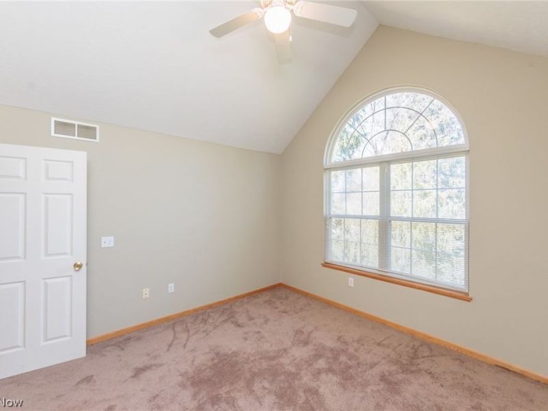 18608 Southporte Drive, Strongsville, OH 44136 Photo 27