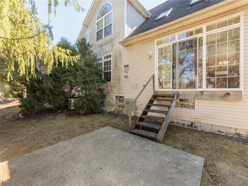 18608 Southporte Drive, Strongsville, OH 44136 Photo 45