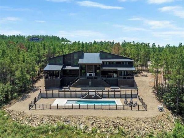 519 Timberline Trail, Broken Bow, OK 74728