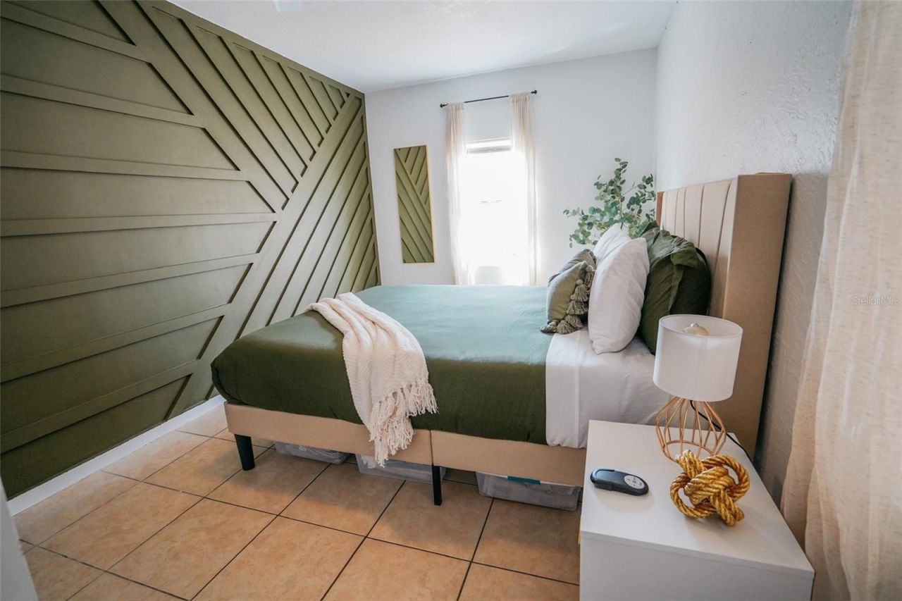 1361 29th Street S, Saint Petersburg, FL 33712 Photo