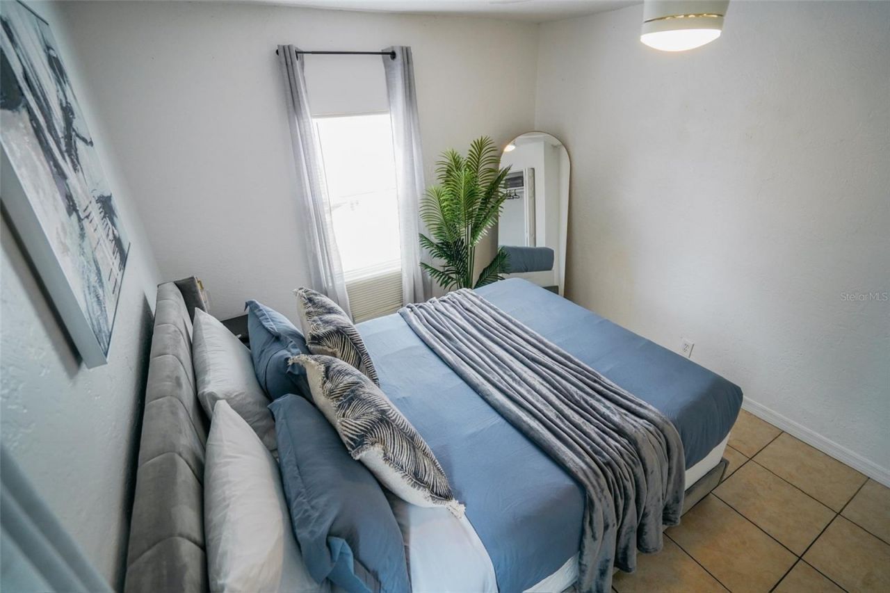 1361 29th Street S, Saint Petersburg, FL 33712 Photo