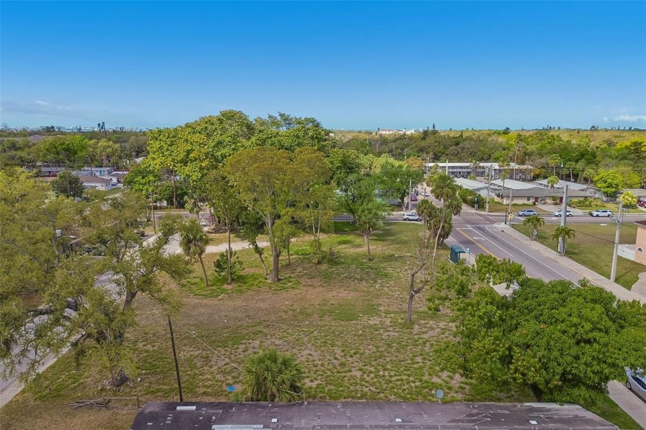 Dr Martin Luther King Jr Way , Sarasota, FL 34234 Photo