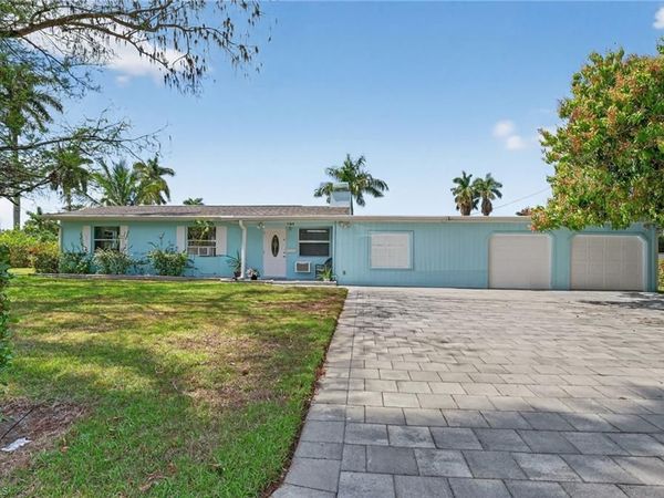1189 6th LN N, NAPLES, FL 34102