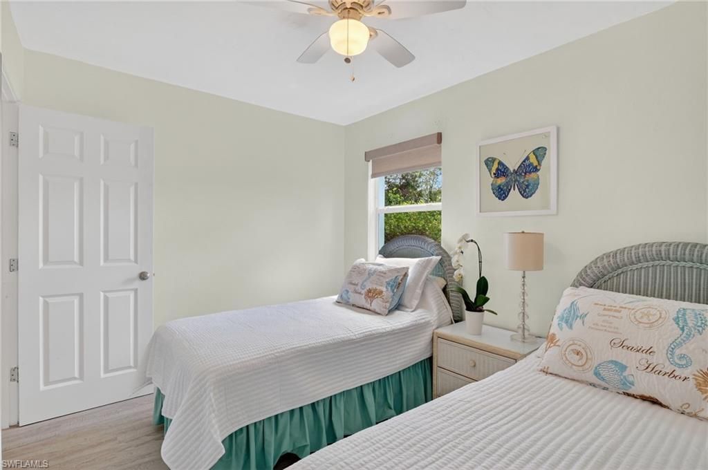 1189 6th Ln N, Naples, FL 34102 Photo