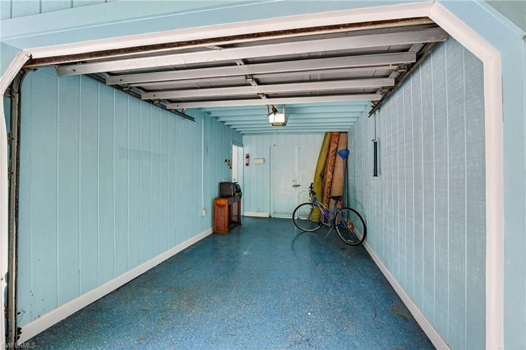 1189 6th Ln N, Naples, FL 34102 Photo