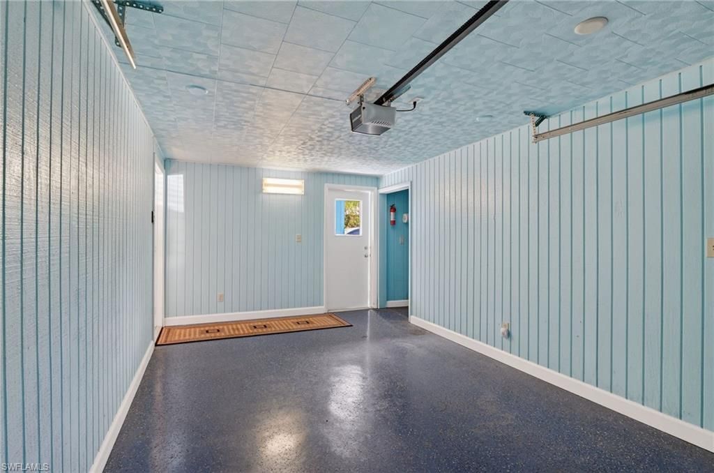 1189 6th Ln N, Naples, FL 34102 Photo