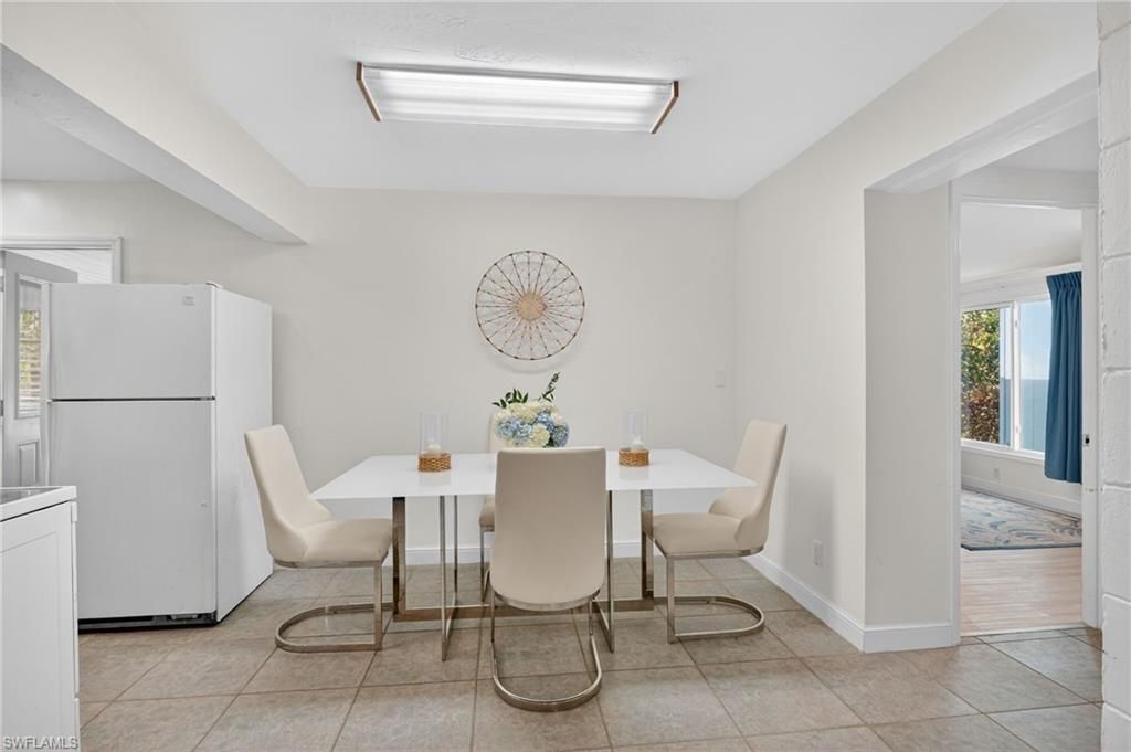 1189 6th Ln N, Naples, FL 34102 Photo