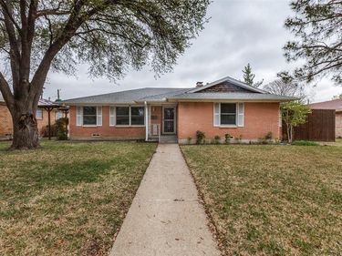 2223 Babalos Lane, Dallas, TX 75228