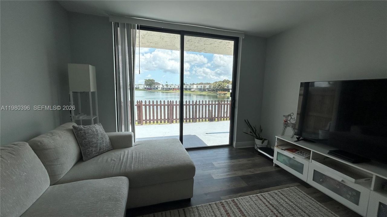 8307 SW 142nd Ave, Unit E112, Miami, FL 33183 Photo