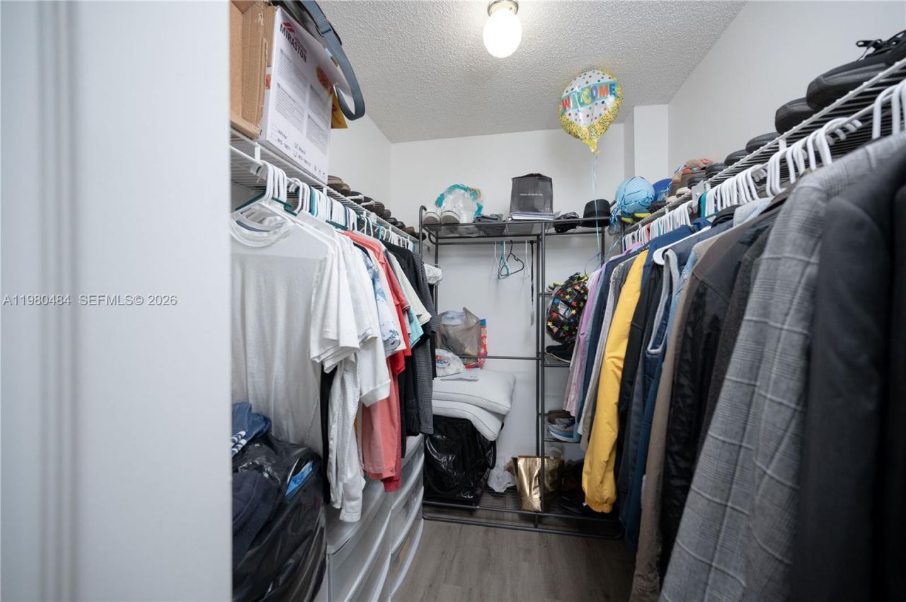 16400 Golf Club Rd , Unit 305, Weston, FL 33326 Photo